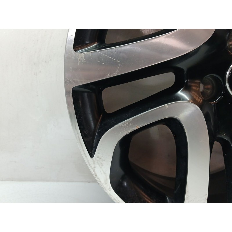Recambio de llanta para renault captur zen referencia OEM IAM 403005727R - Blanco 3