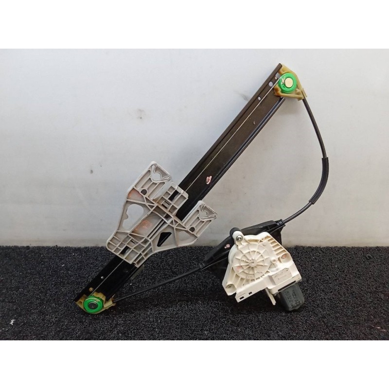 Recambio de elevalunas trasero derecho para audi a4 ber. (b8) e referencia OEM IAM 8K0959812A  
