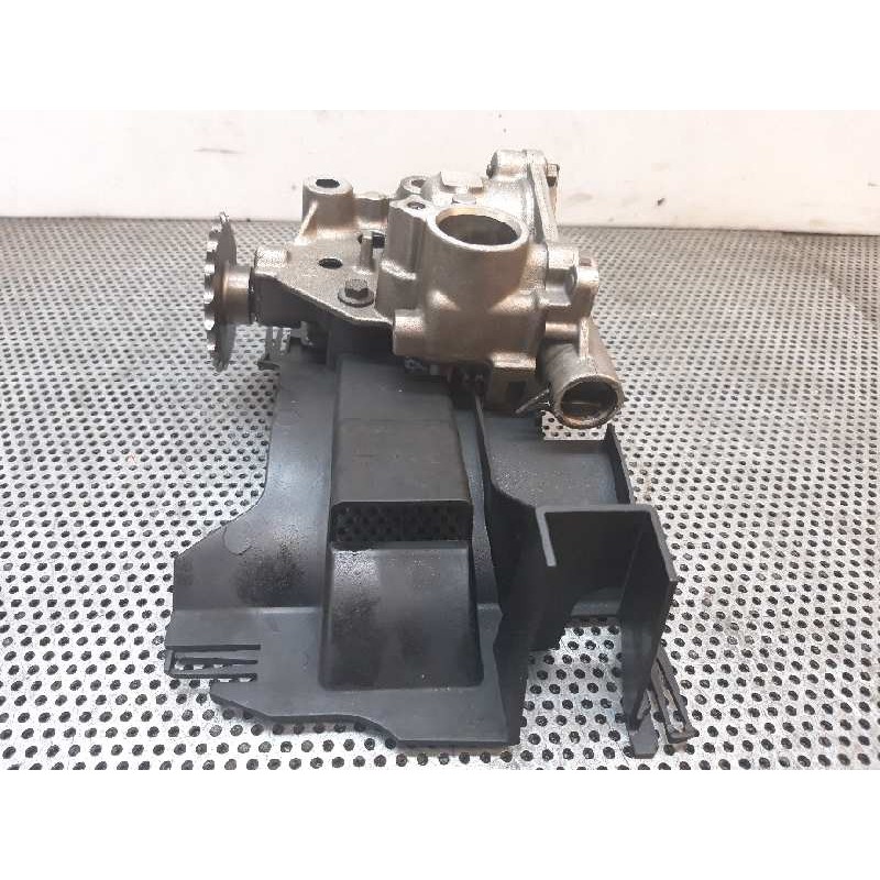 Recambio de bomba aceite para renault trafic caja cerrada (ab 4.01) l1h1 caja cerrada, corto referencia OEM IAM 8200345633 - Blanco 2