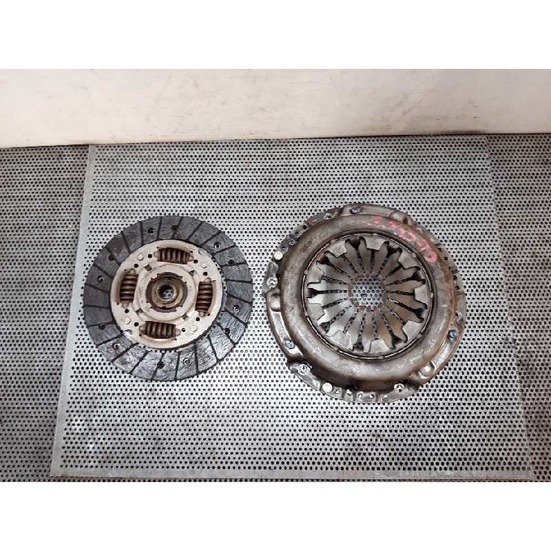 Recambio de kit embrague para fiat stilo (192) 1.4 16v feel referencia OEM IAM 180518A0349  