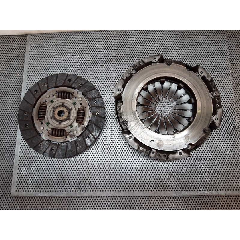 Recambio de kit embrague para fiat stilo (192) 1.4 16v feel referencia OEM IAM 180518A0349 - Negro 2