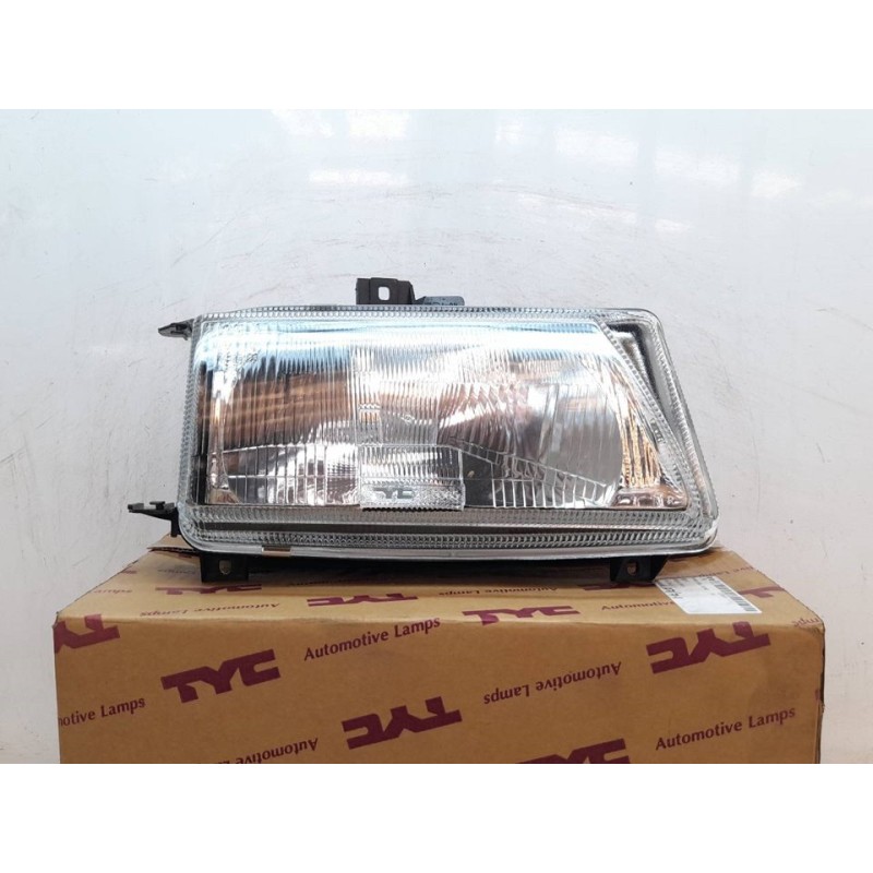 Recambio de faro derecho para seat ibiza (6k) referencia OEM IAM 205365082 28909 