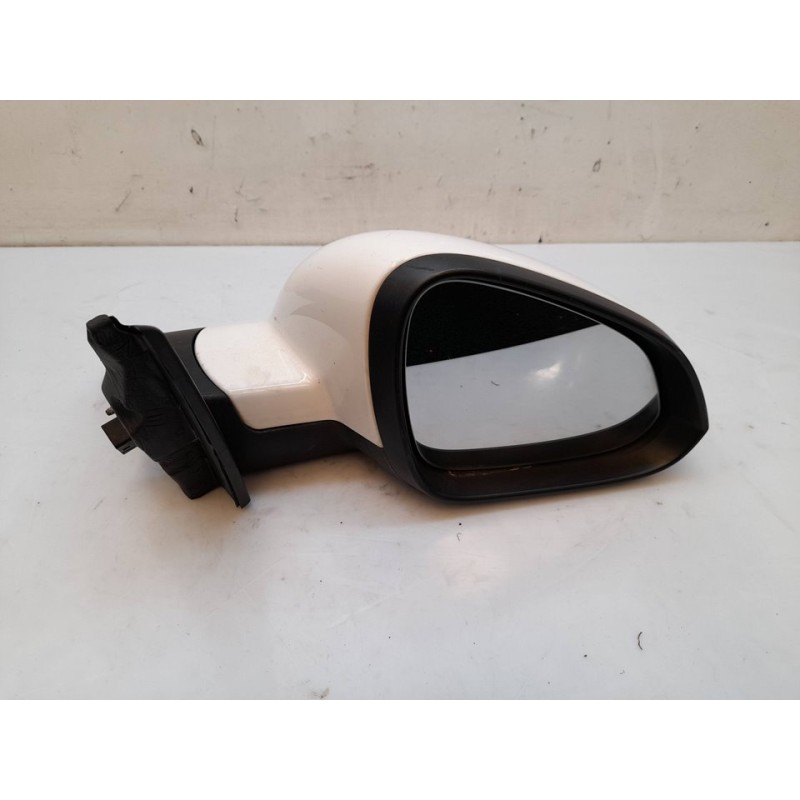 Recambio de retrovisor derecho para opel insignia berlina essentia referencia OEM IAM 13269576 13329088 