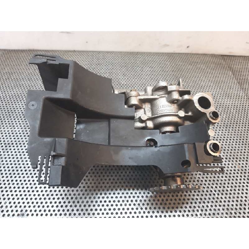 Recambio de bomba aceite para renault trafic caja cerrada (ab 4.01) l1h1 caja cerrada, corto referencia OEM IAM 8200345633 - Blanco 6