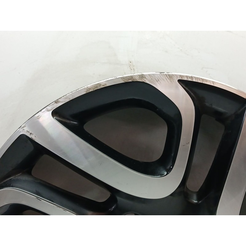 Recambio de llanta para renault captur zen referencia OEM IAM 403005727R - Blanco 2