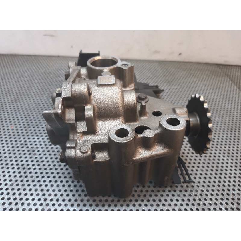 Recambio de bomba aceite para renault trafic caja cerrada (ab 4.01) l1h1 caja cerrada, corto referencia OEM IAM 8200345633 - Blanco 8