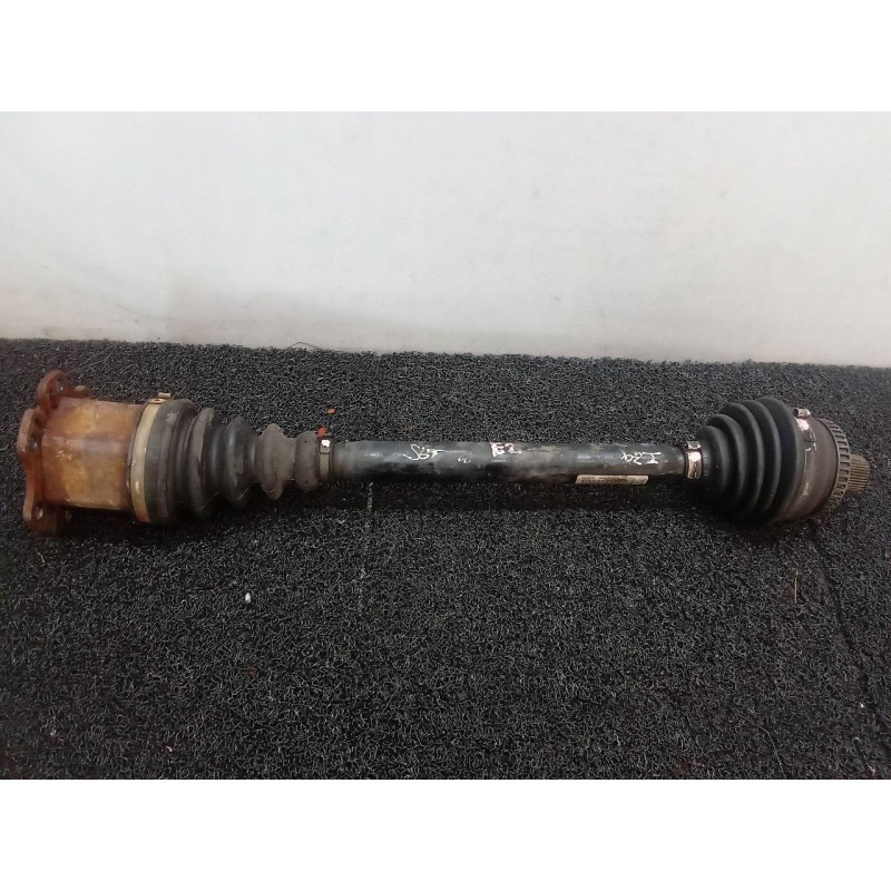 Recambio de transmision delantera izquierda para audi a4 avant (8e) 2.0 referencia OEM IAM 8E0407271AH  