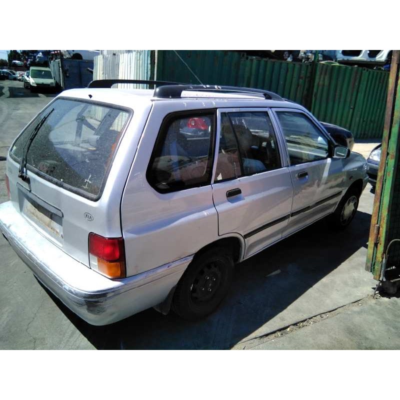 kia pride del año 2000