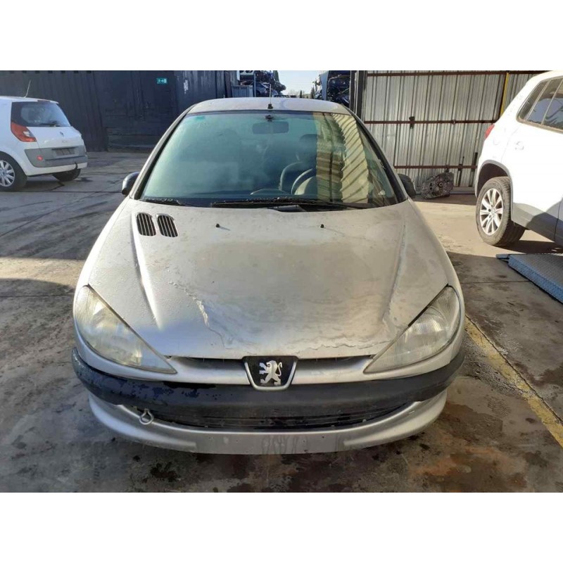 peugeot 206 berlina del año 1999