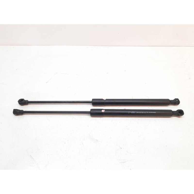 Recambio de amortiguadores maletero / porton para dacia sandero stepway referencia OEM IAM 904529943R  