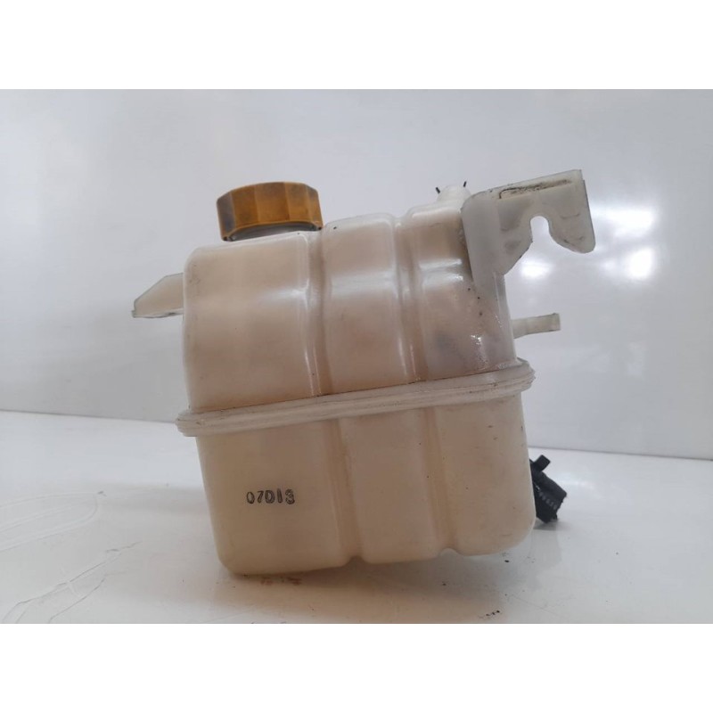 Recambio de deposito expansion para chevrolet captiva 2.0 vcdi ltx sport referencia OEM IAM 96837836 - Negro 3