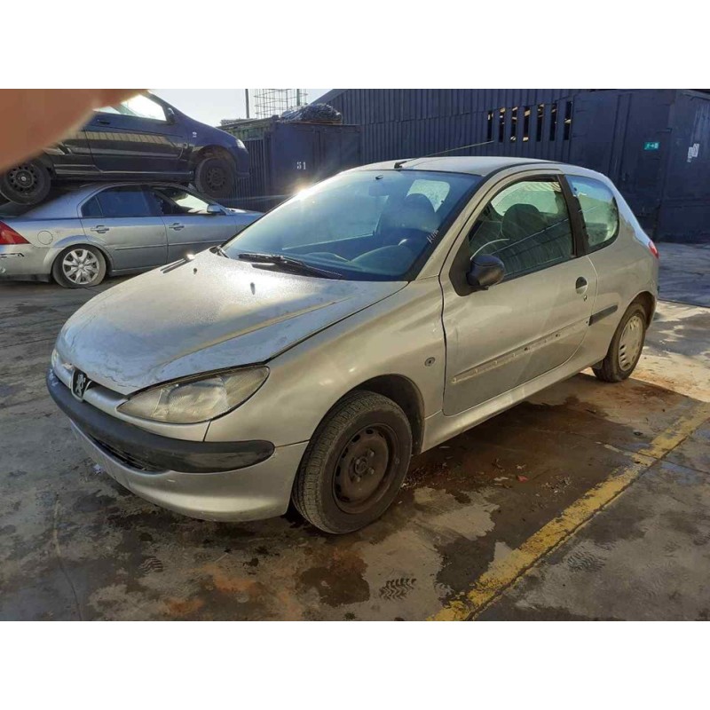 peugeot 206 berlina del año 1999