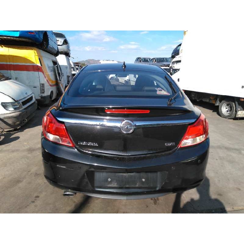 opel insignia berlina del año 2010