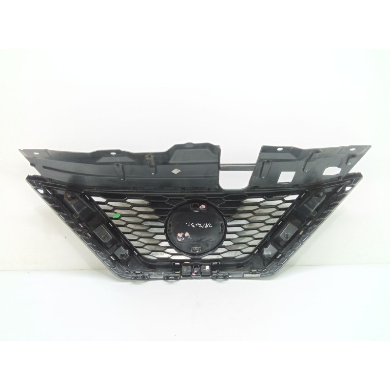 Recambio de rejilla delantera para nissan qashqai ii (j11, j11_) 1.3 dig-t referencia OEM IAM 62398HV80A - Blanco 3