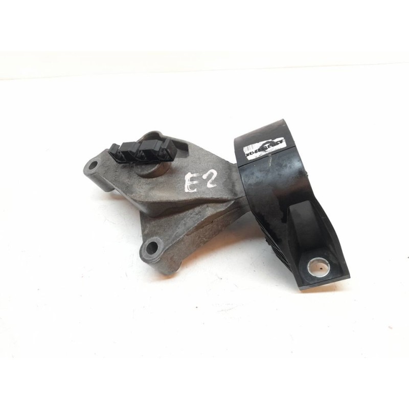 Recambio de soporte motor derecho para dacia sandero stepway referencia OEM IAM 112844547R  