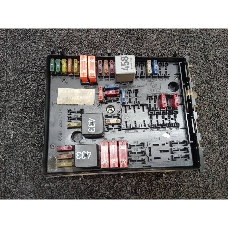 Recambio de caja reles / fusibles para volkswagen golf v berlina (1k1) trendline referencia OEM IAM 1K0937124H  