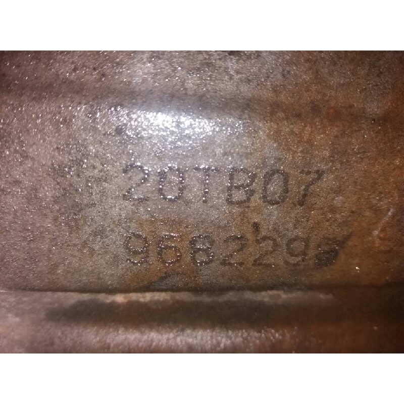 Recambio de caja cambios para peugeot expert kombi confort acristaldo (5 asientos) referencia OEM IAM 20TB07 - Azul 3