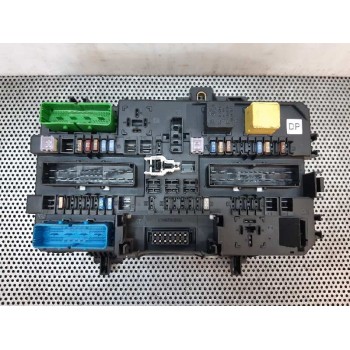 CAJA RELES / FUSIBLES 5DK00866931 