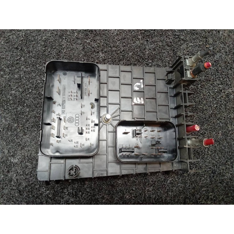 Recambio de caja reles / fusibles para volkswagen golf v berlina (1k1) trendline referencia OEM IAM 1K0937124H 3