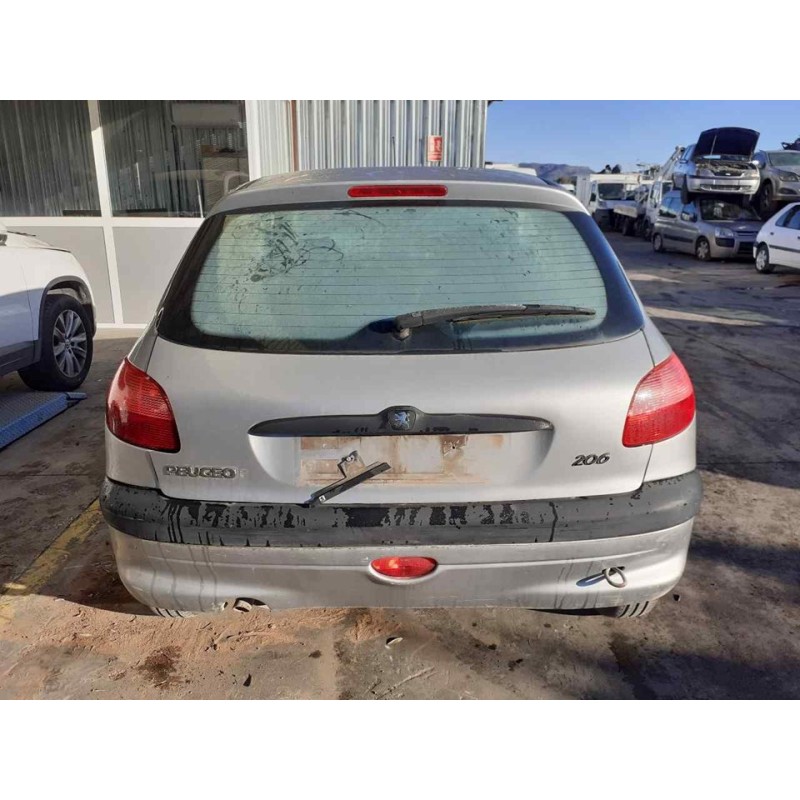 peugeot 206 berlina del año 1999