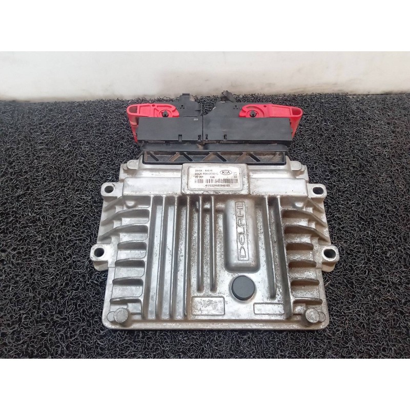 Recambio de centralita motor uce para kia carnival 2.9 crdi vgt ex referencia OEM IAM 391044X910 28073401 DELPHI
