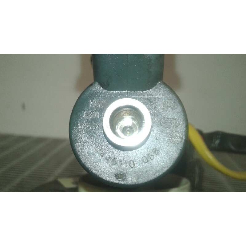 Recambio de inyector para alfa romeo 147 (190) 1.9 jtd cat referencia OEM IAM 0445110068 - Rojo 2