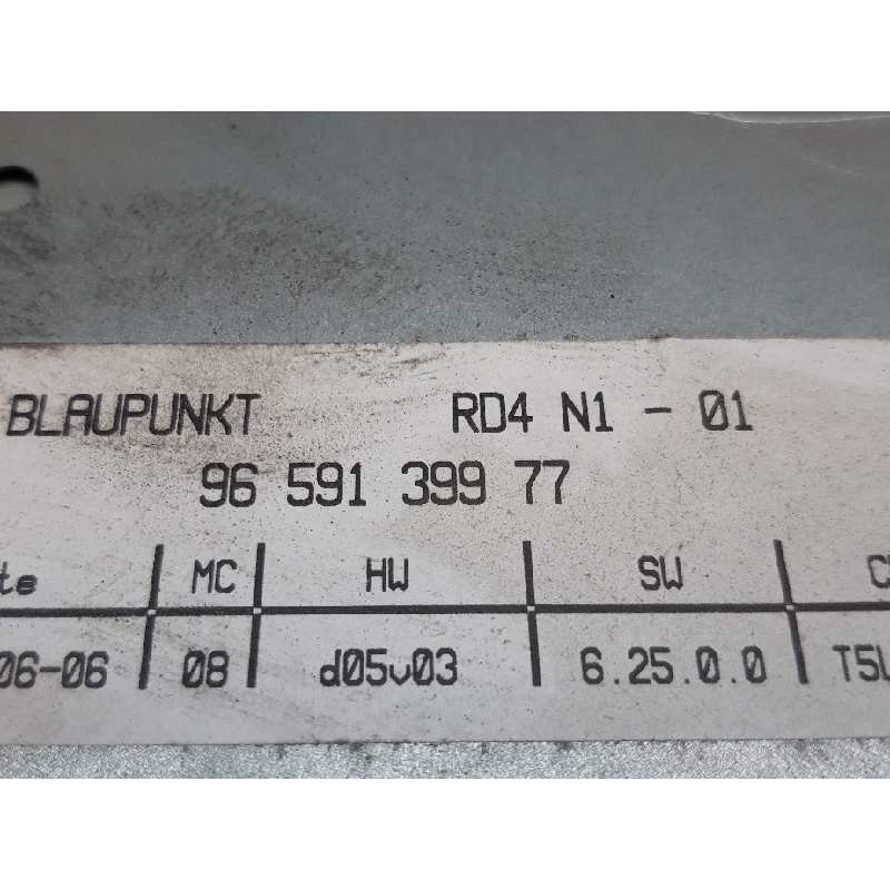 Recambio de sistema audio / radio cd para peugeot 307 berlina (s2) xt referencia OEM IAM 9659139977 - Azul 2