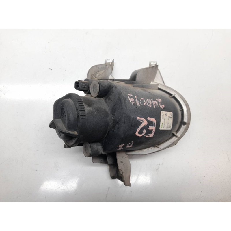 Recambio de faro antiniebla izquierdo para peugeot 206 berlina x-line refri referencia OEM IAM 9635076180  VALEO - Blanco 2