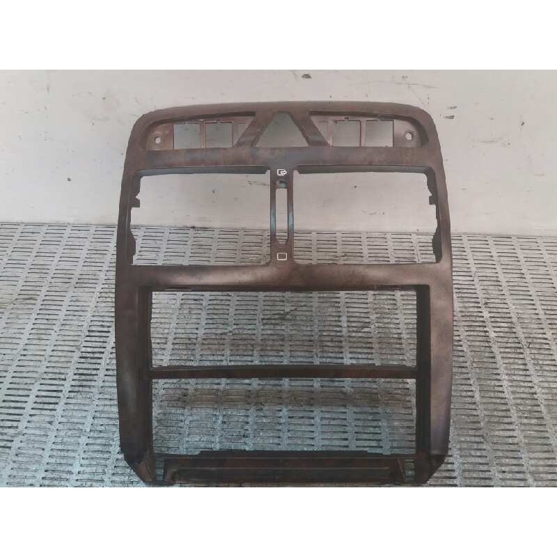 Recambio de consola central para peugeot 307 (s1) 1.6 16v cat referencia OEM IAM   