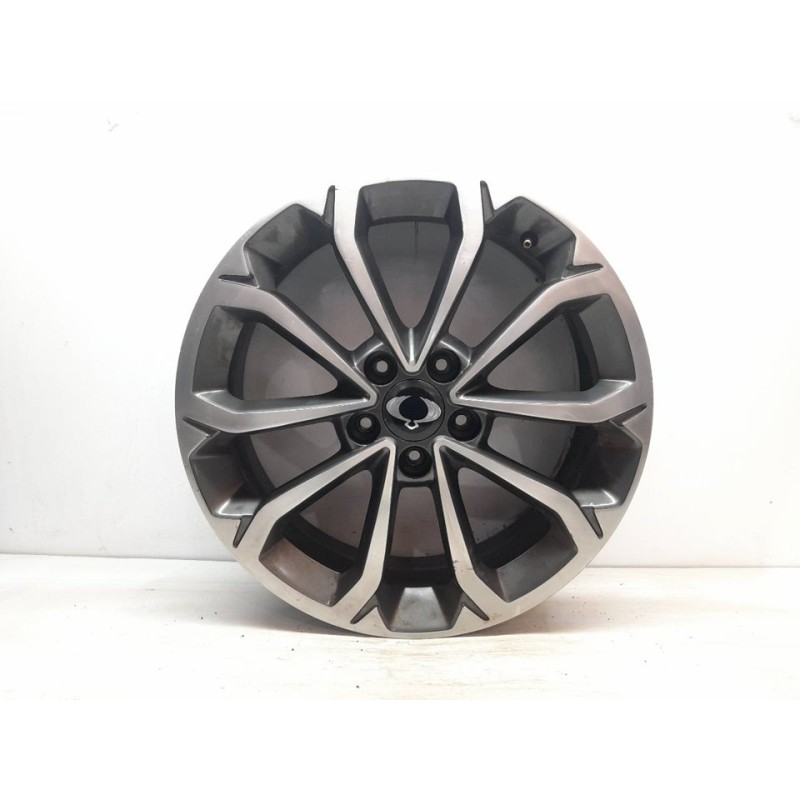 Recambio de llanta para ssangyong tivoli limited 4x2 referencia OEM IAM 4173035250  
