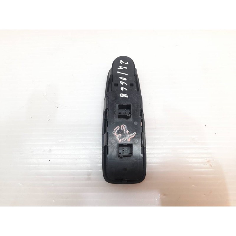 Recambio de mando elevalunas delantero izquierdo para citroën c4 grand picasso premier referencia OEM IAM 96639382ZD 3
