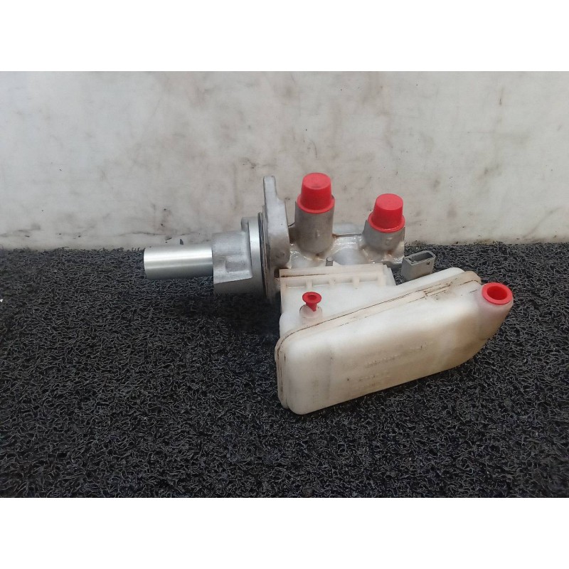 Recambio de bomba freno para ford fiesta (ccn) black edition referencia OEM IAM Y24653 33564A640 A3290170 - Negro 2
