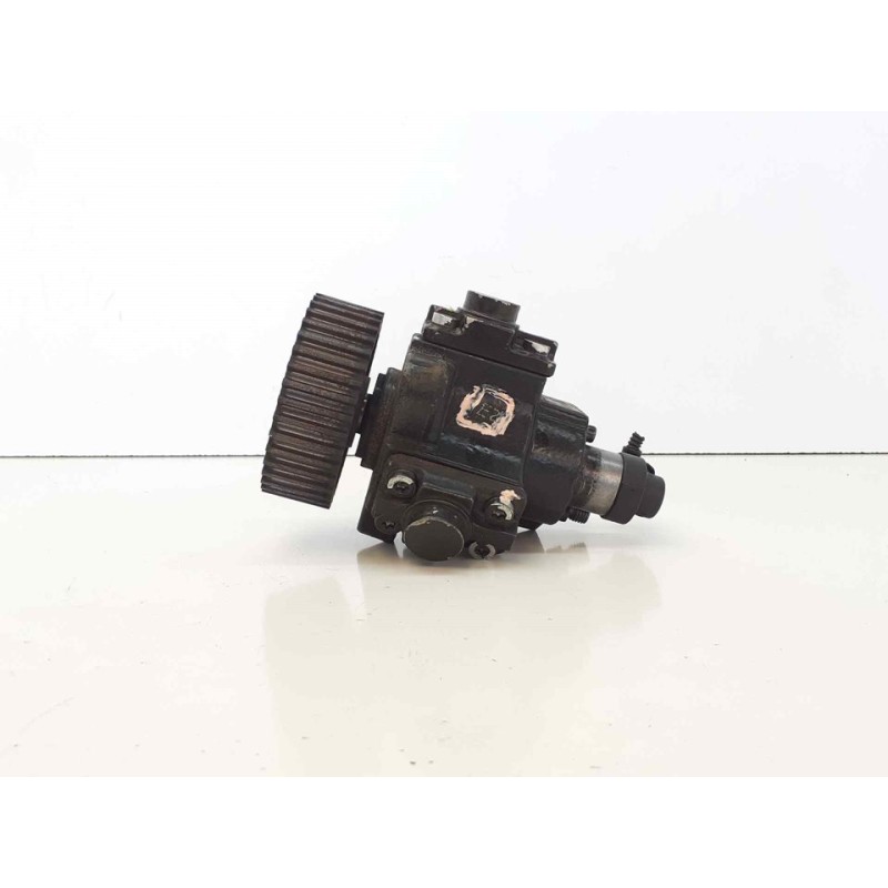 Recambio de bomba inyeccion para opel insignia berlina essentia referencia OEM IAM 0445010193 55571005 BOSCH