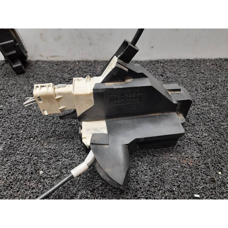 Recambio de cerradura puerta trasera izquierda para peugeot 407 sw st confort referencia OEM IAM 9681337380 - Negro 9