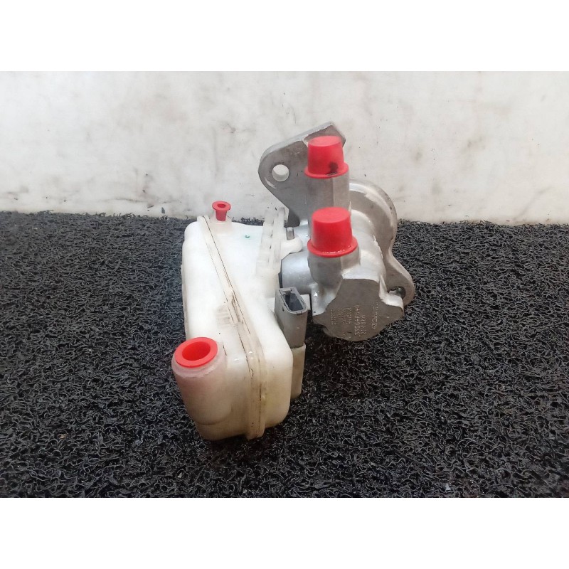 Recambio de bomba freno para ford fiesta (ccn) black edition referencia OEM IAM Y24653 33564A640 A3290170 - Negro 5