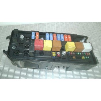 CAJA RELES / FUSIBLES 13172979 519067201 