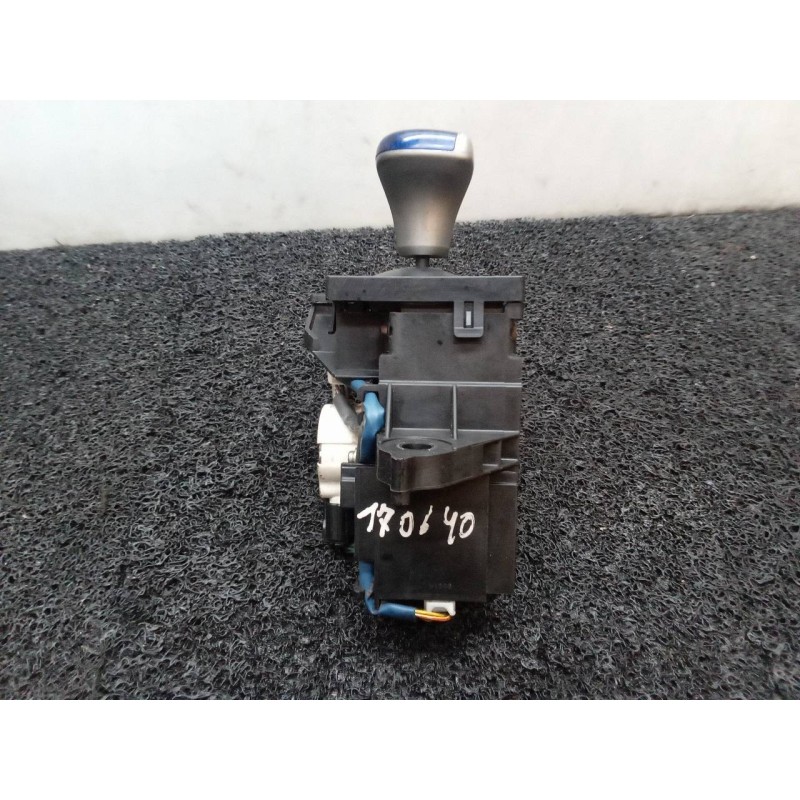 Recambio de palanca cambio para toyota prius (nhw30) advance referencia OEM IAM 75C583LHD - Blanco 2
