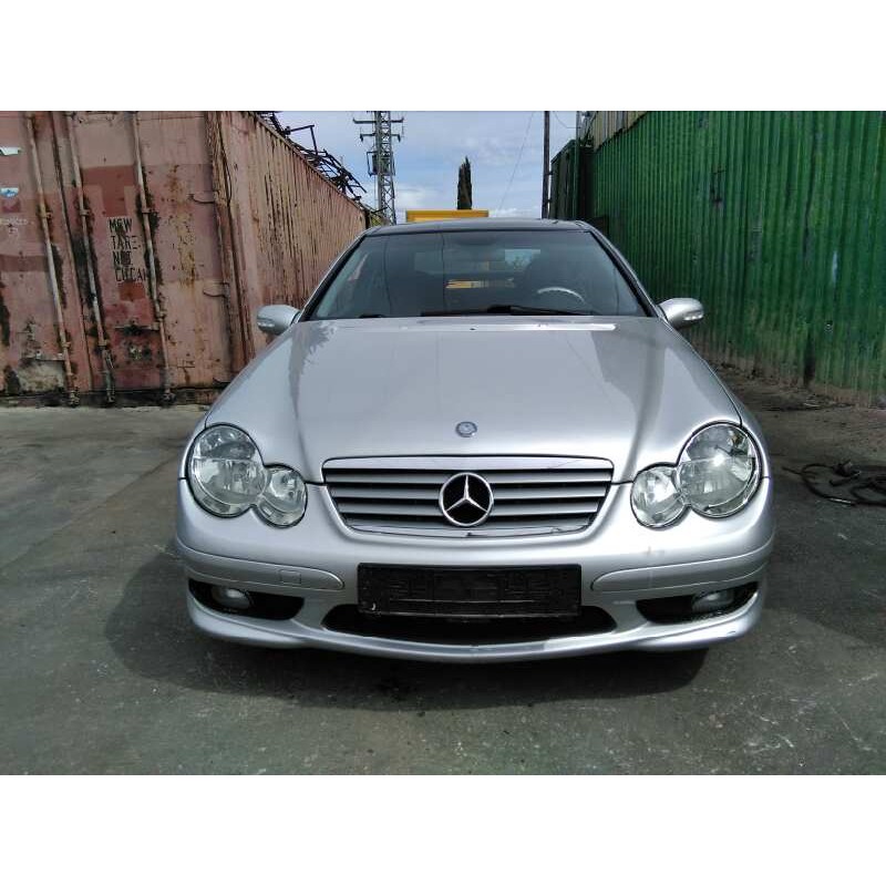 mercedes-benz clase c (w203) sportcoupe del año 2001