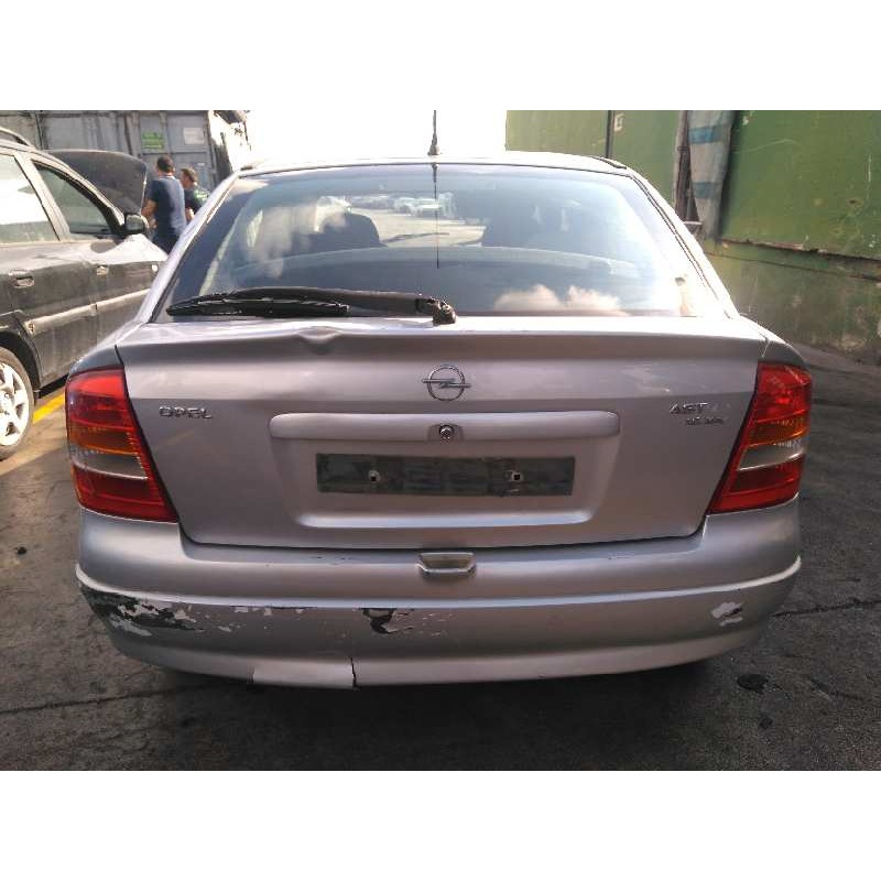opel astra g berlina del año 1998
