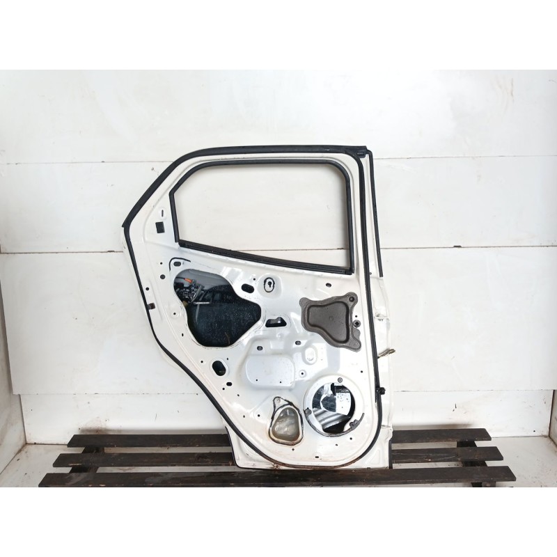Recambio de puerta trasera izquierda para ford ecosport 1.0 ecoboost referencia OEM IAM - Blanco 2