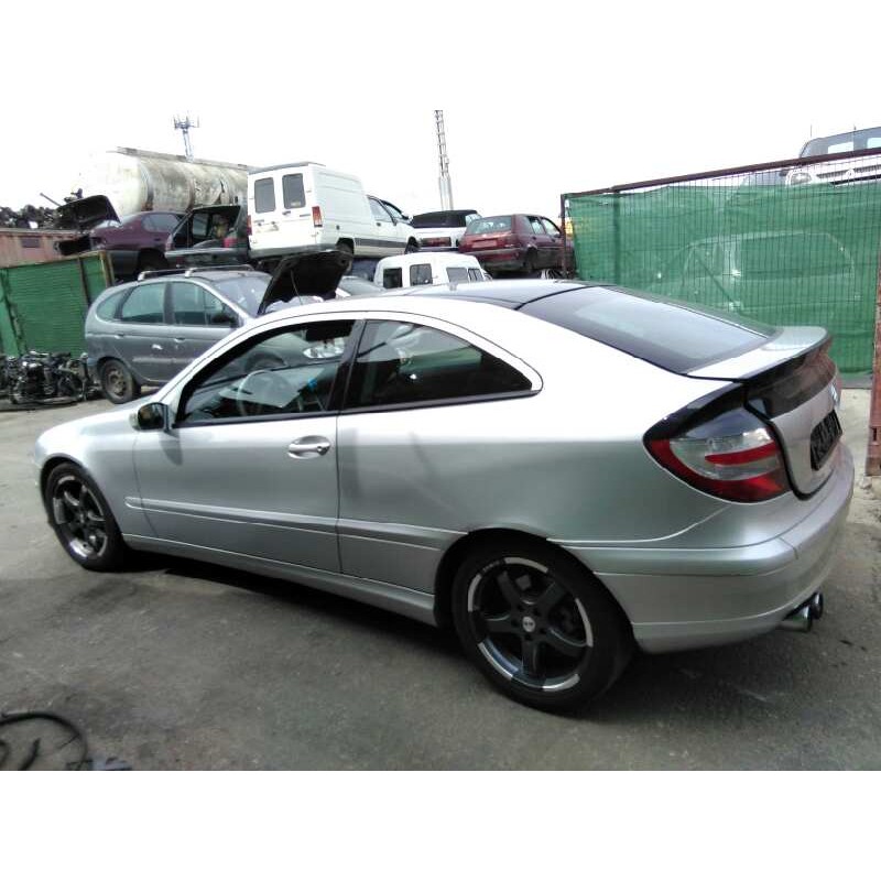 mercedes-benz clase c (w203) sportcoupe del año 2001