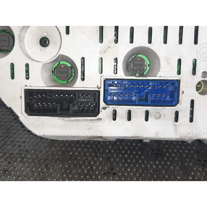 Recambio de cuadro instrumentos para alfa romeo 166 2.4 jtd distinctive referencia OEM IAM 156050057 - Negro 2