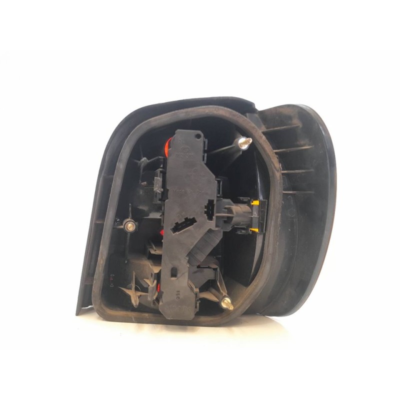 Recambio de piloto trasero izquierdo para volkswagen polo berlina (6n1) 1.4 referencia OEM IAM - Gris 2