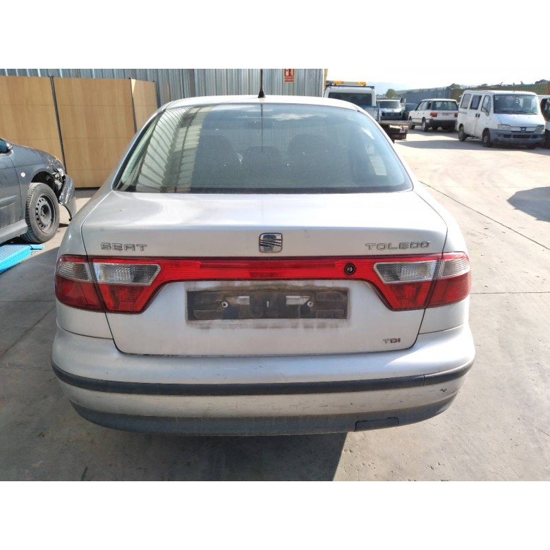 seat toledo (1m2) del año 2003