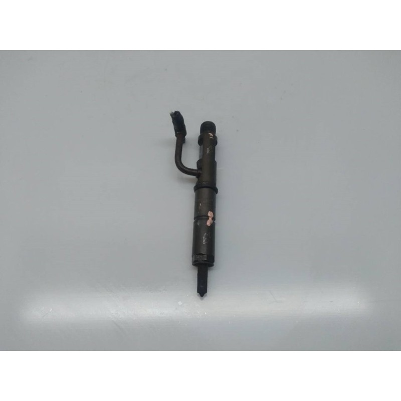 Recambio de inyector para nissan cabstar 01.04  cabina simple cabina individual referencia OEM IAM 0432193533  