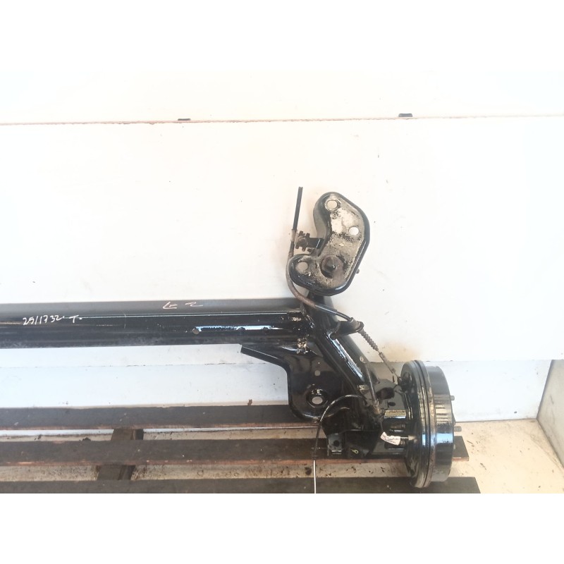 Recambio de puente trasero para ford ecosport 1.0 ecoboost referencia OEM IAM - Blanco 3