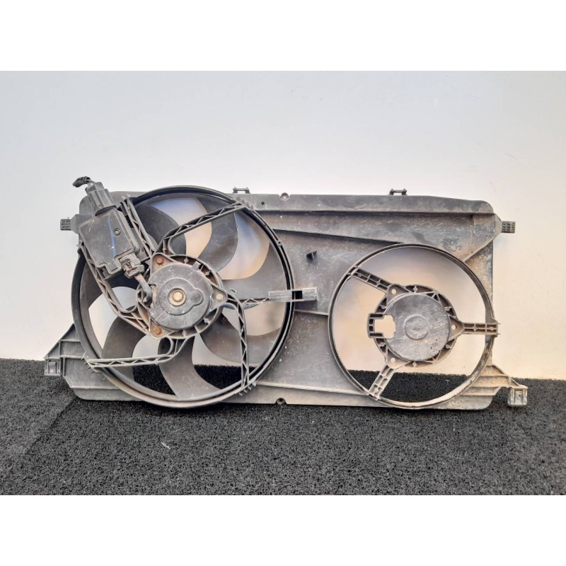 Recambio de electroventilador para ford transit caja cerrada '06 ft 260 k (corto) pkw (turismo) referencia OEM IAM 6C118C607A - Blanco 2