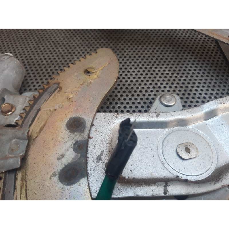 Recambio de elevalunas trasero izquierdo para kia carens 2.0 crdi lx monovolumen referencia OEM IAM - Negro 2