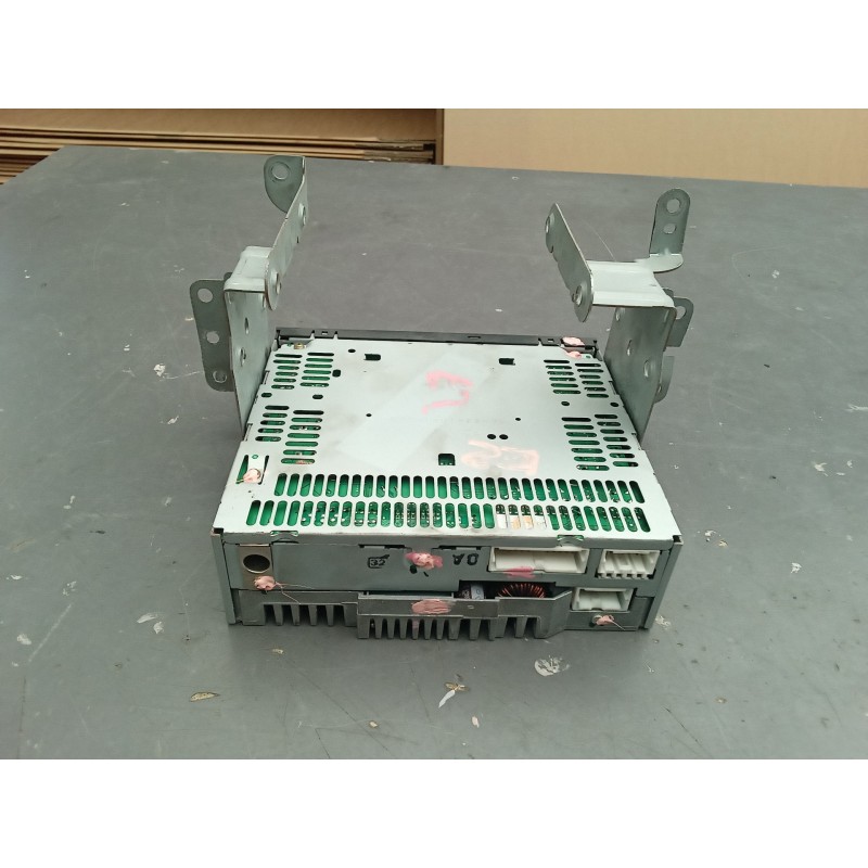 Recambio de cargador cd para nissan primera berlina (p12) tekna referencia OEM IAM 8