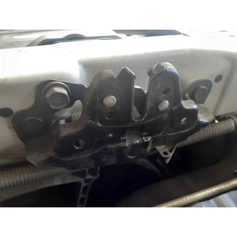 Recambio de cerradura capo para nissan qashqai (j11) 360 referencia OEM IAM - Blanco 2